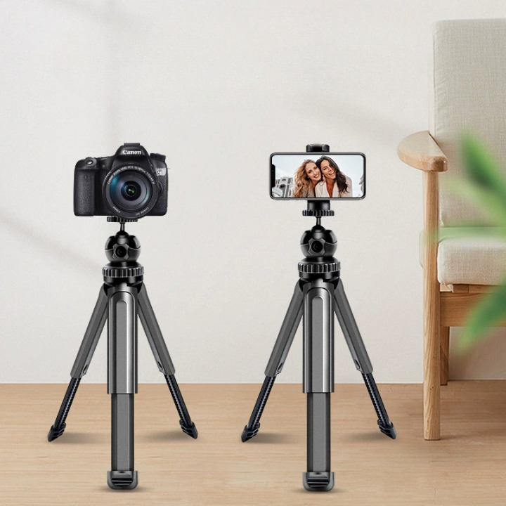 Extendable Tripod With Wireless Remote